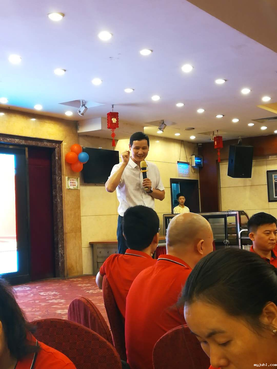 云上触摸屏参加牛商争霸